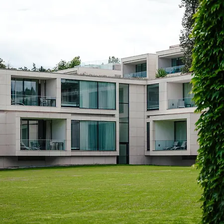 Falkensteiner Schlosshotel Velden – The Leading Hotels of the World-3